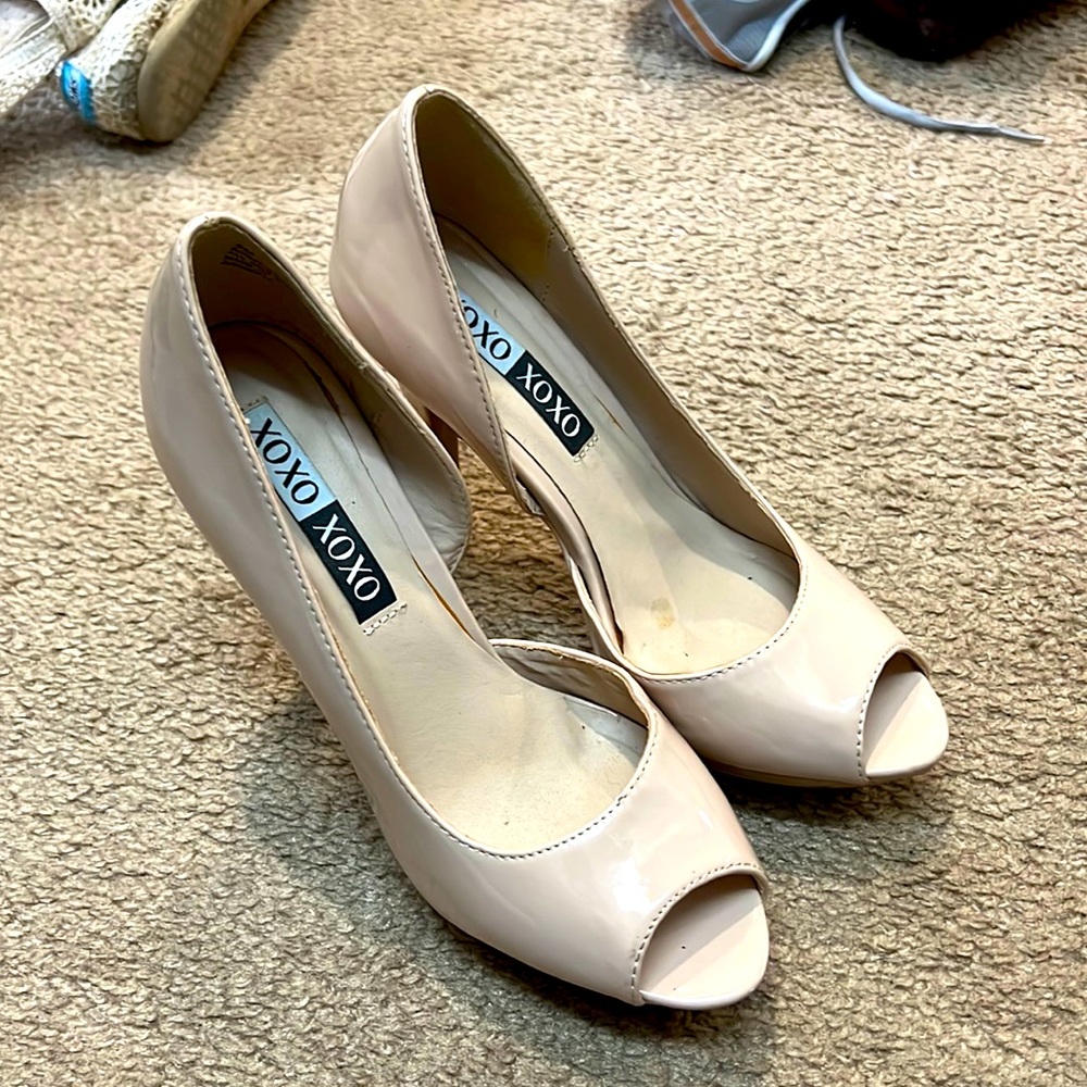 Xoxo peep toe heels